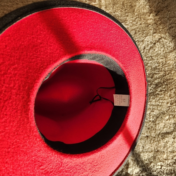 Unisex - Two Tone Red and Black Fedora - Picture 9 of 13